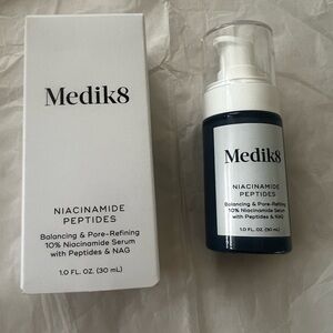 Medik8 Niacinamide Peptides